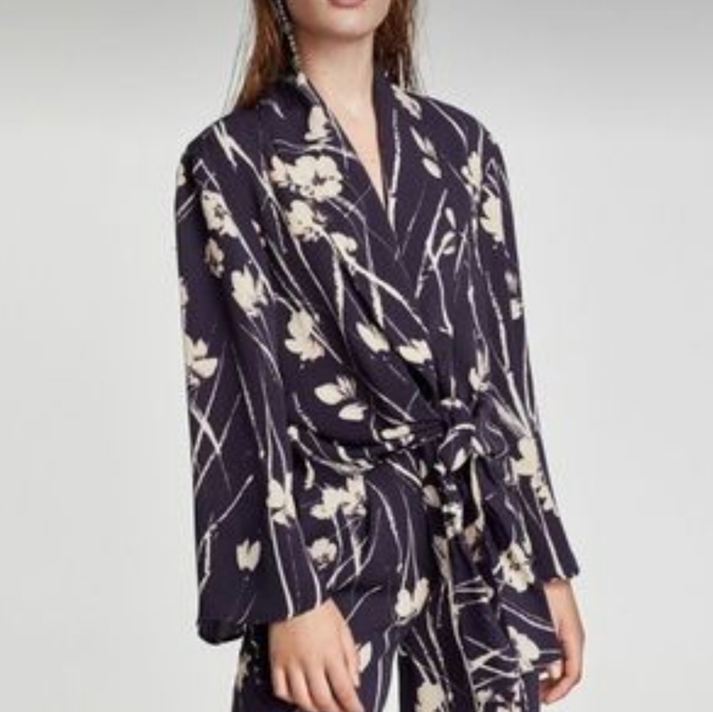 Zara Basic Dark Navy/Ivory Floral Print Kimono Style Jacket - Picture 7 of 8
